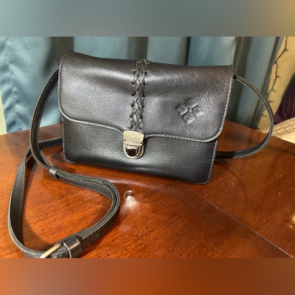 Patricia Nash Bianca Crossbody Organizer bag